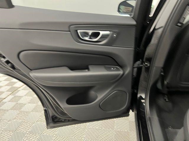 2025 Volvo XC60 B5 Plus AWD