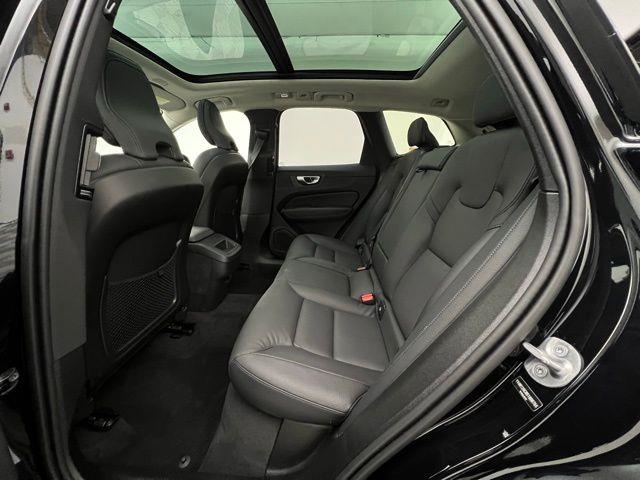 2025 Volvo XC60 B5 Plus AWD