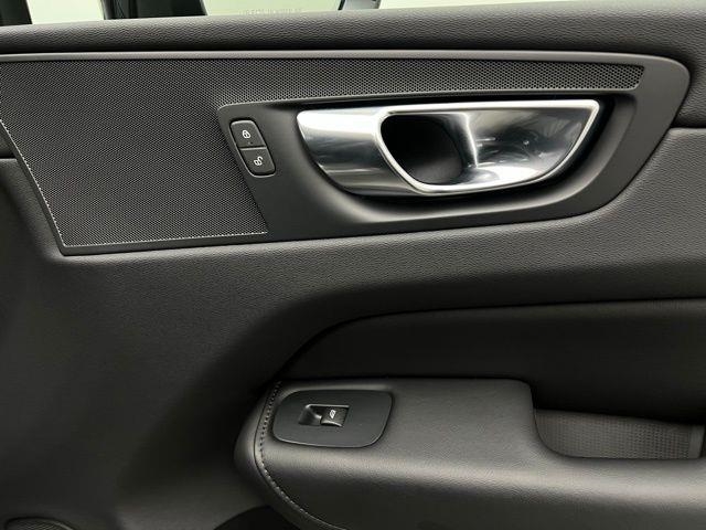 2025 Volvo XC60 B5 Plus AWD