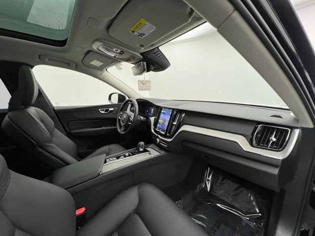 2025 Volvo XC60 B5 Plus AWD