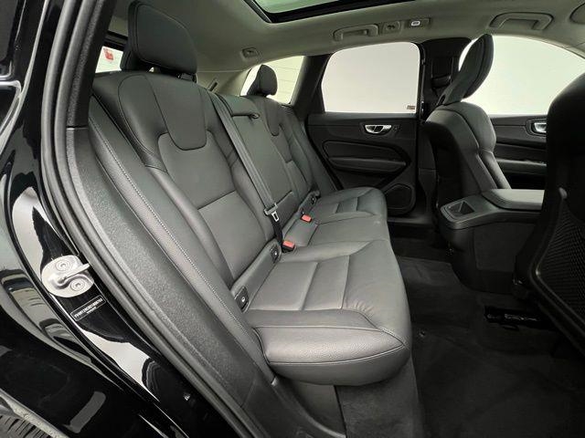 2025 Volvo XC60 B5 Plus AWD