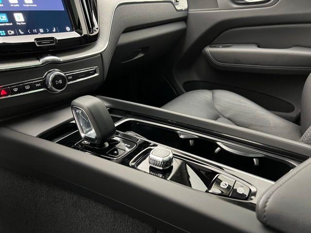 2025 Volvo XC60 B5 Plus AWD