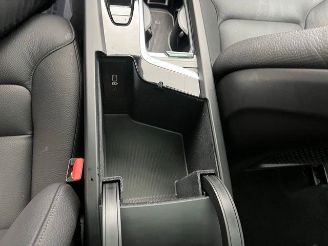 2025 Volvo XC60 B5 Plus AWD