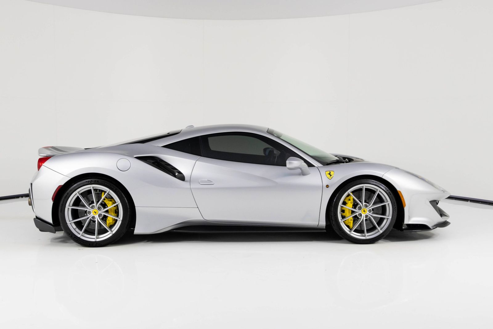 2020 Ferrari 488 Pista RWD