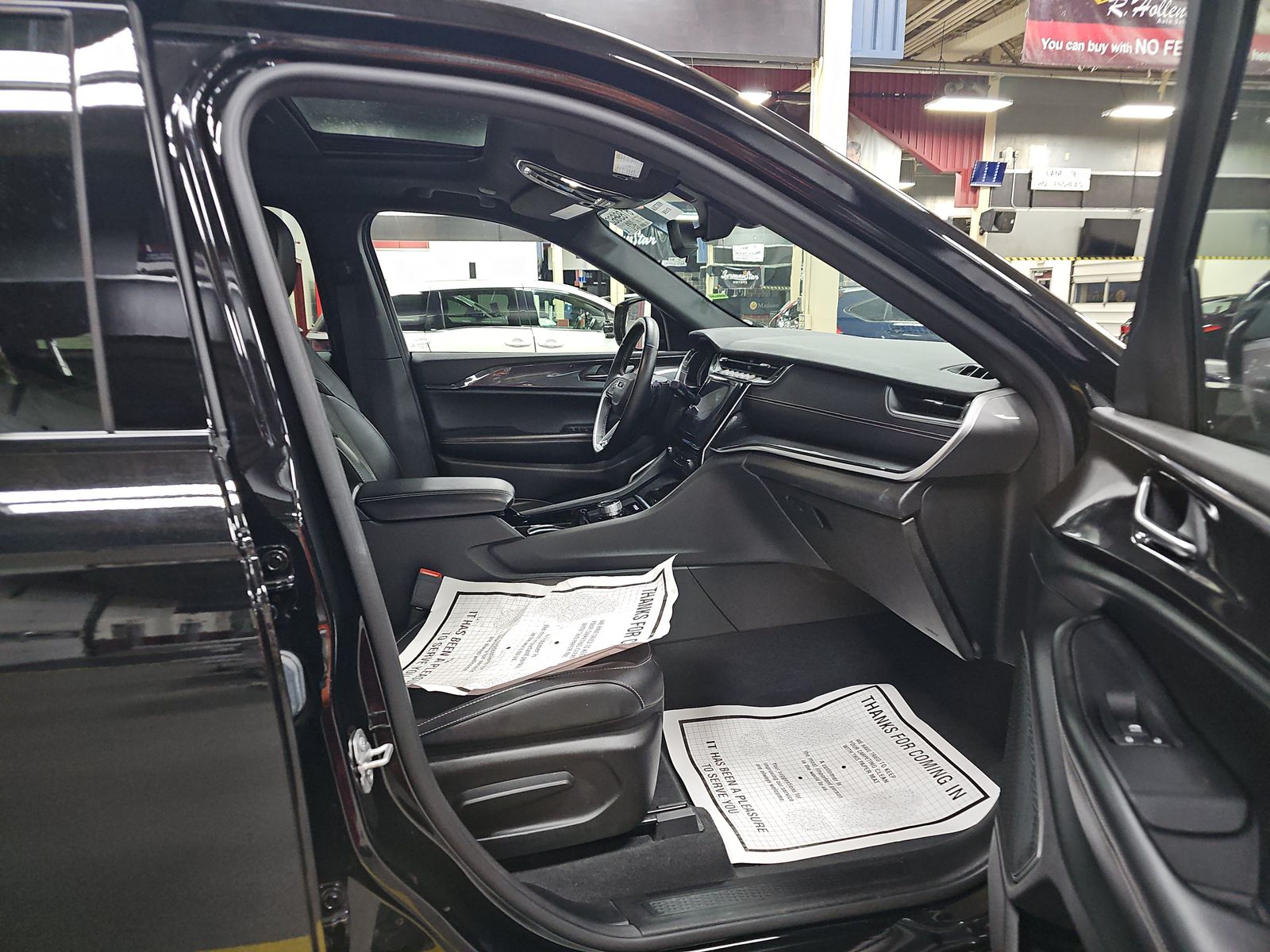 2022 Jeep Grand Cherokee Altitude AWD