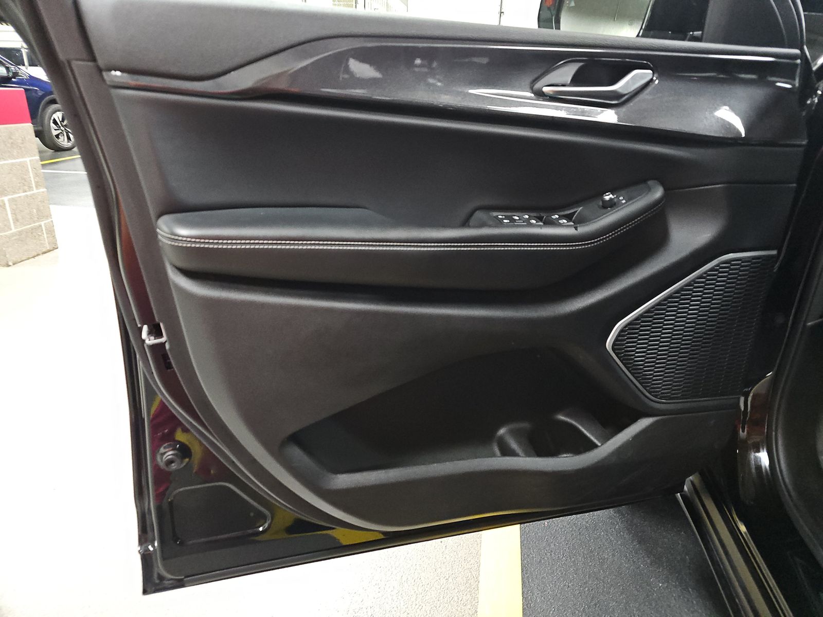 2022 Jeep Grand Cherokee Altitude AWD