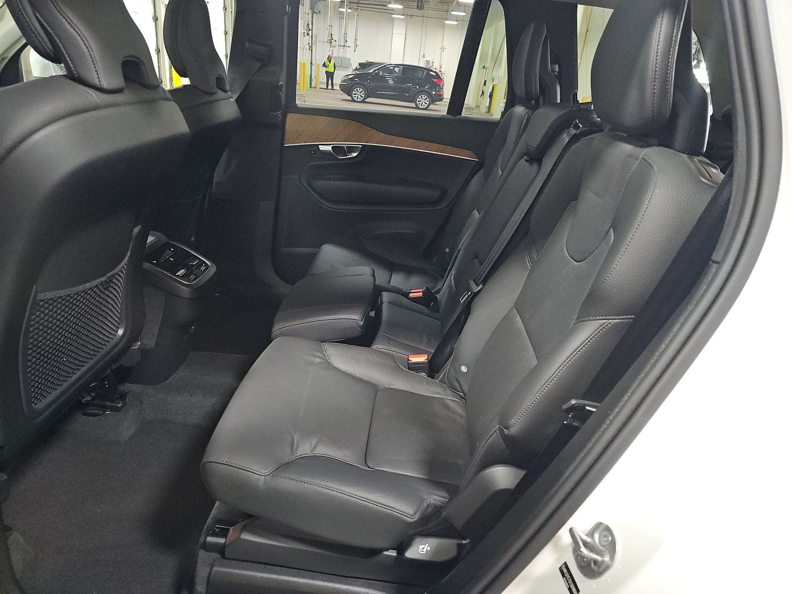 2025 Volvo XC90 B5 Plus AWD