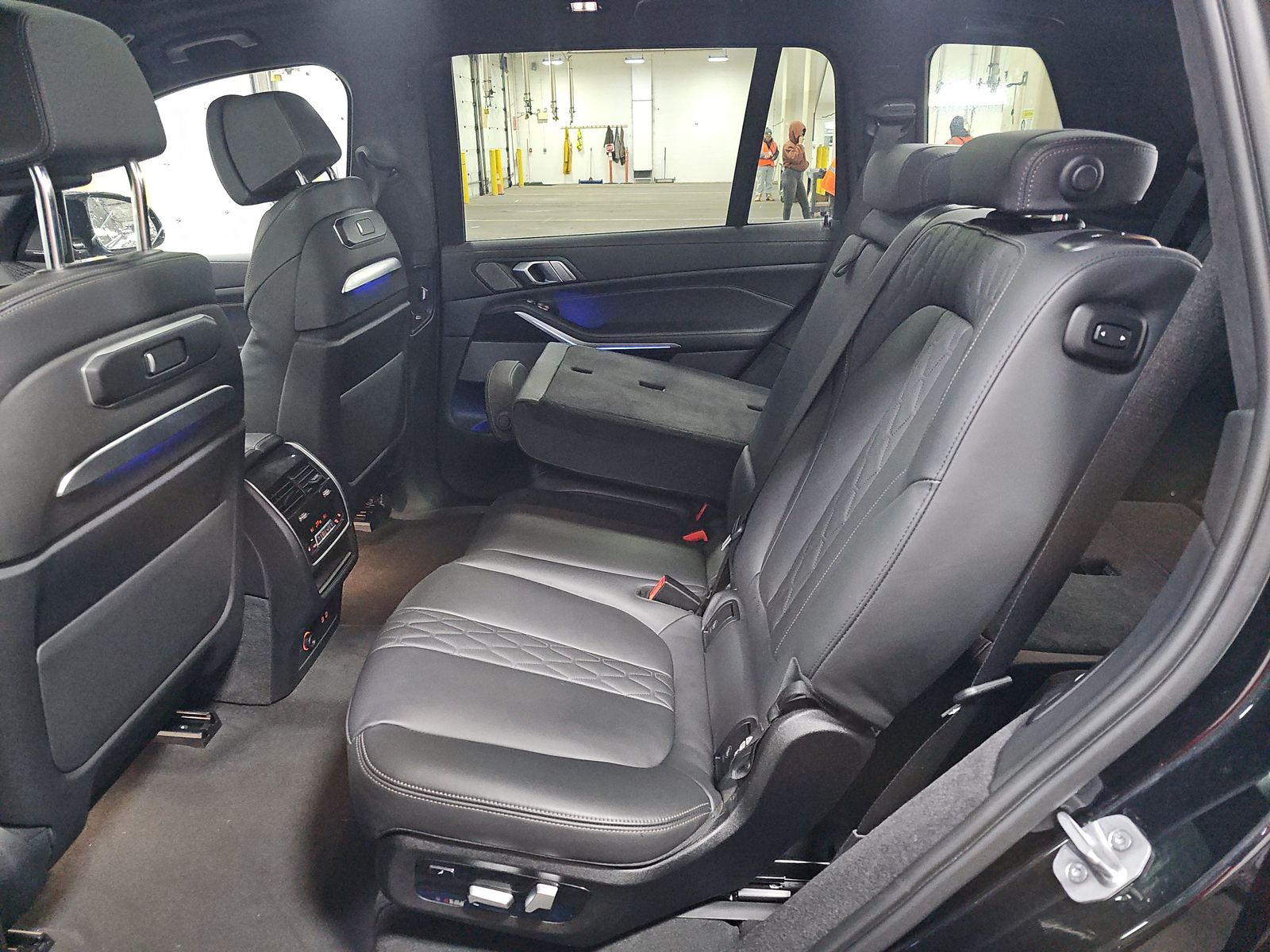 2024 BMW X7 M60i AWD