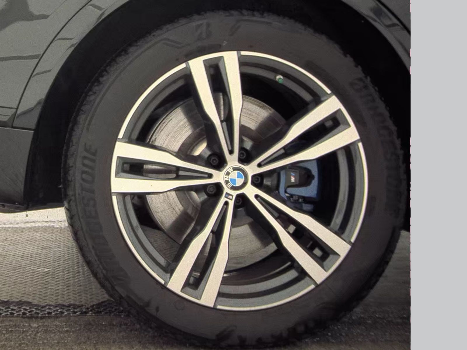 2024 BMW X7 M60i AWD