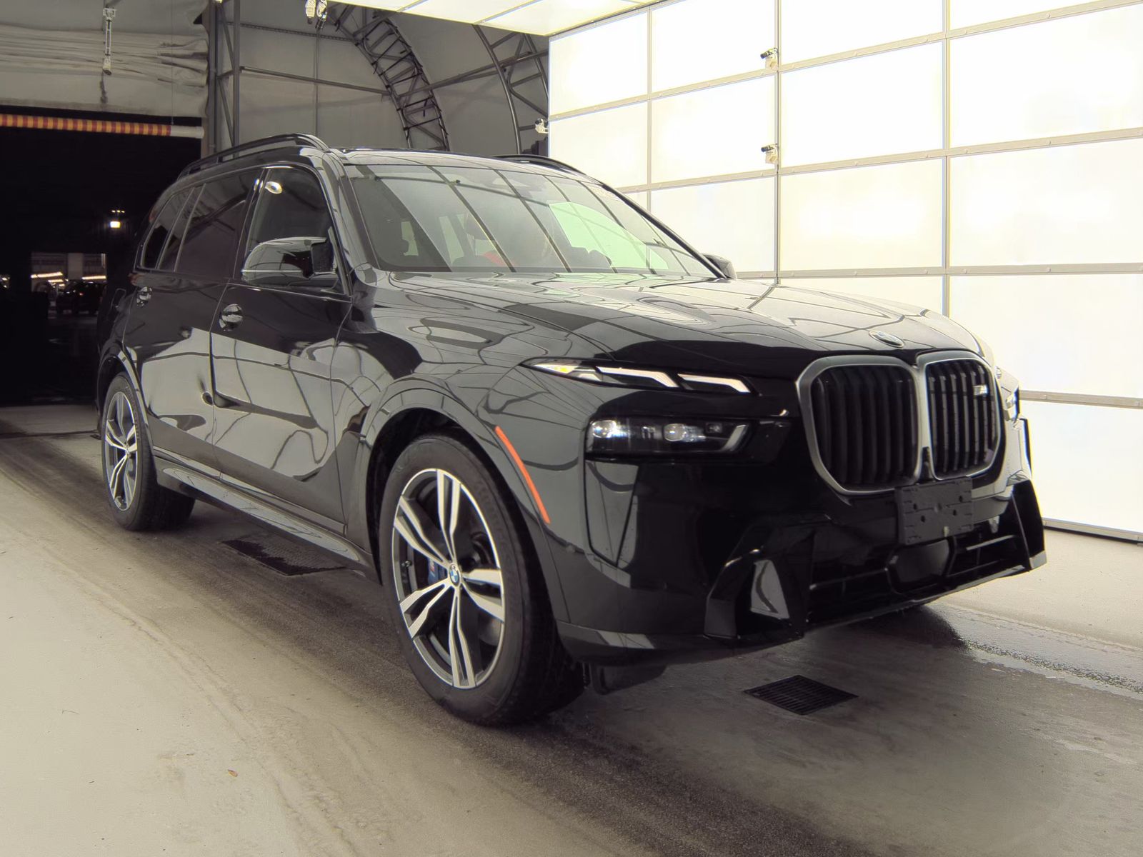 2024 BMW X7 M60i AWD