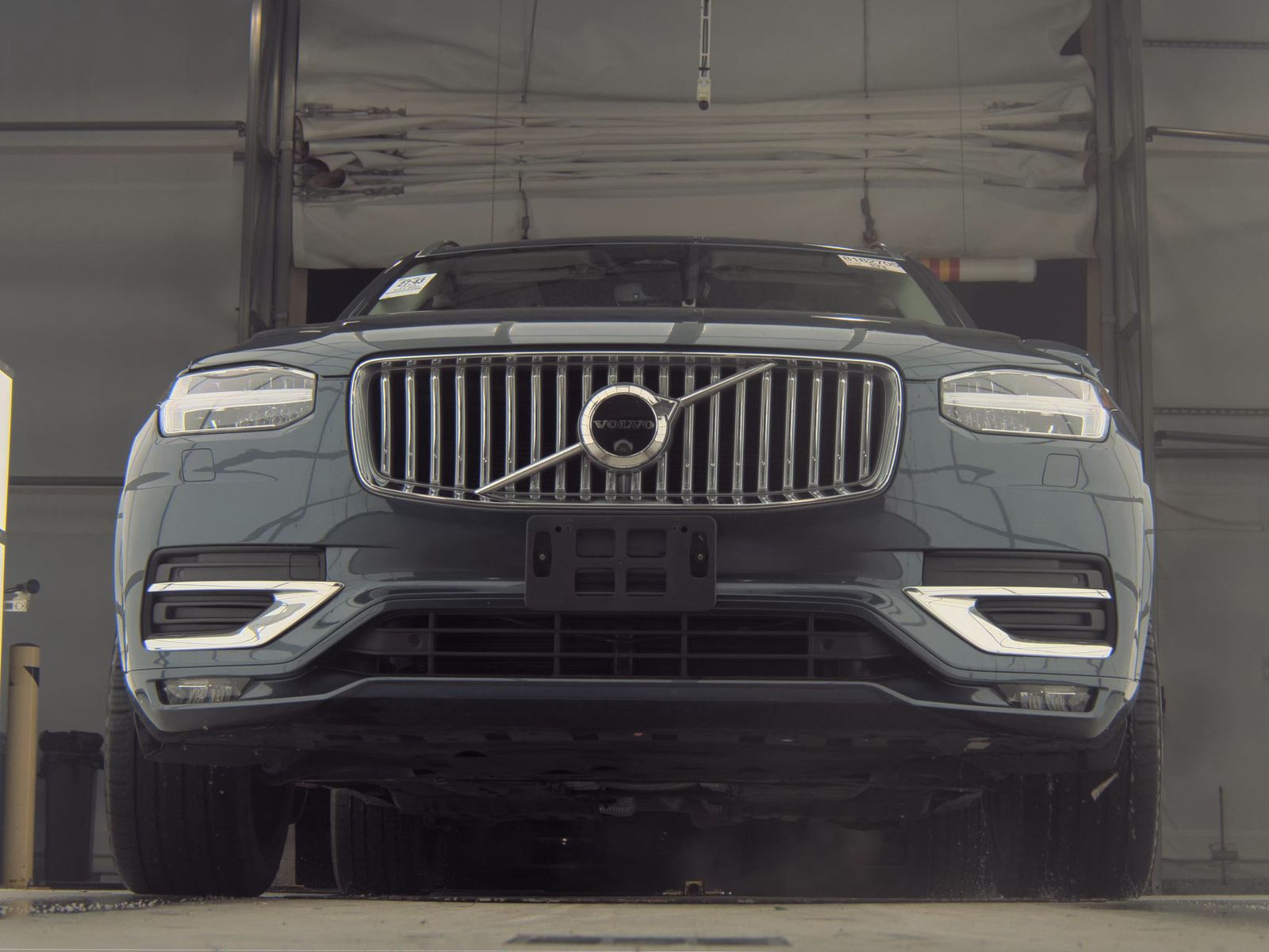 2023 Volvo XC90 B6 Plus AWD