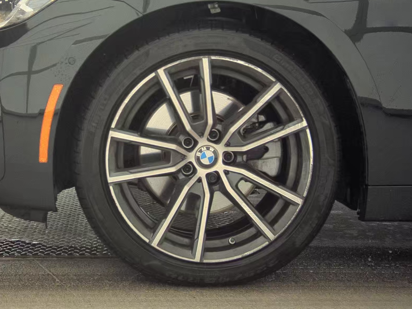 2025 BMW 2 Series 230i xDrive AWD