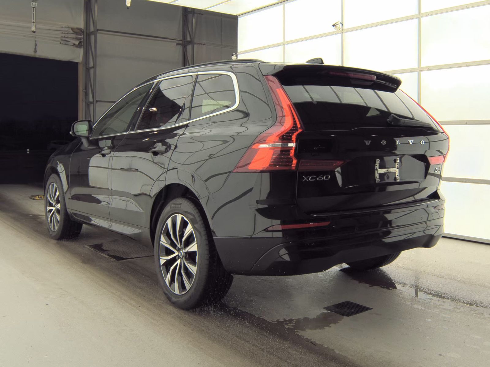 2023 Volvo XC60 B5 Core AWD