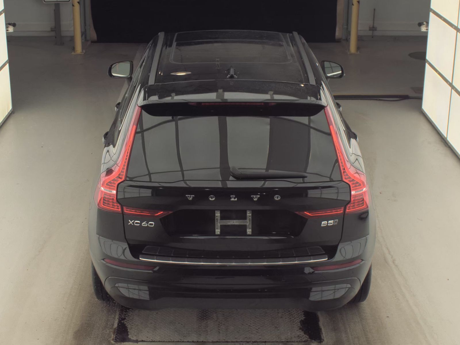 2023 Volvo XC60 B5 Core AWD