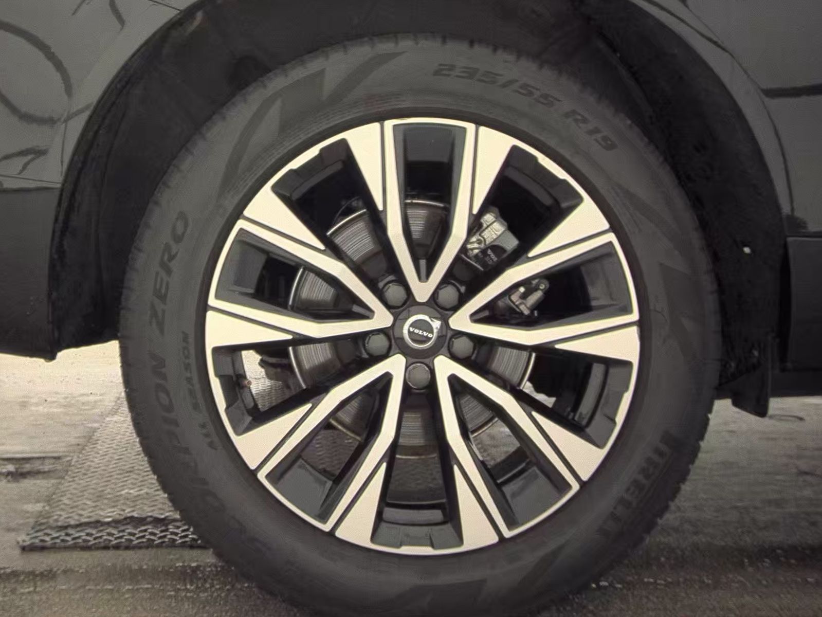 2023 Volvo XC60 B5 Core AWD