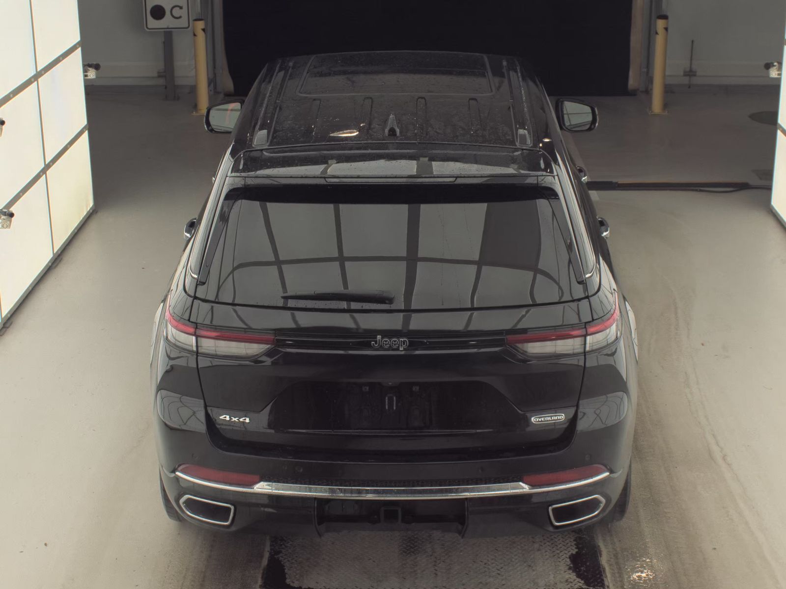2022 Jeep Grand Cherokee Overland AWD