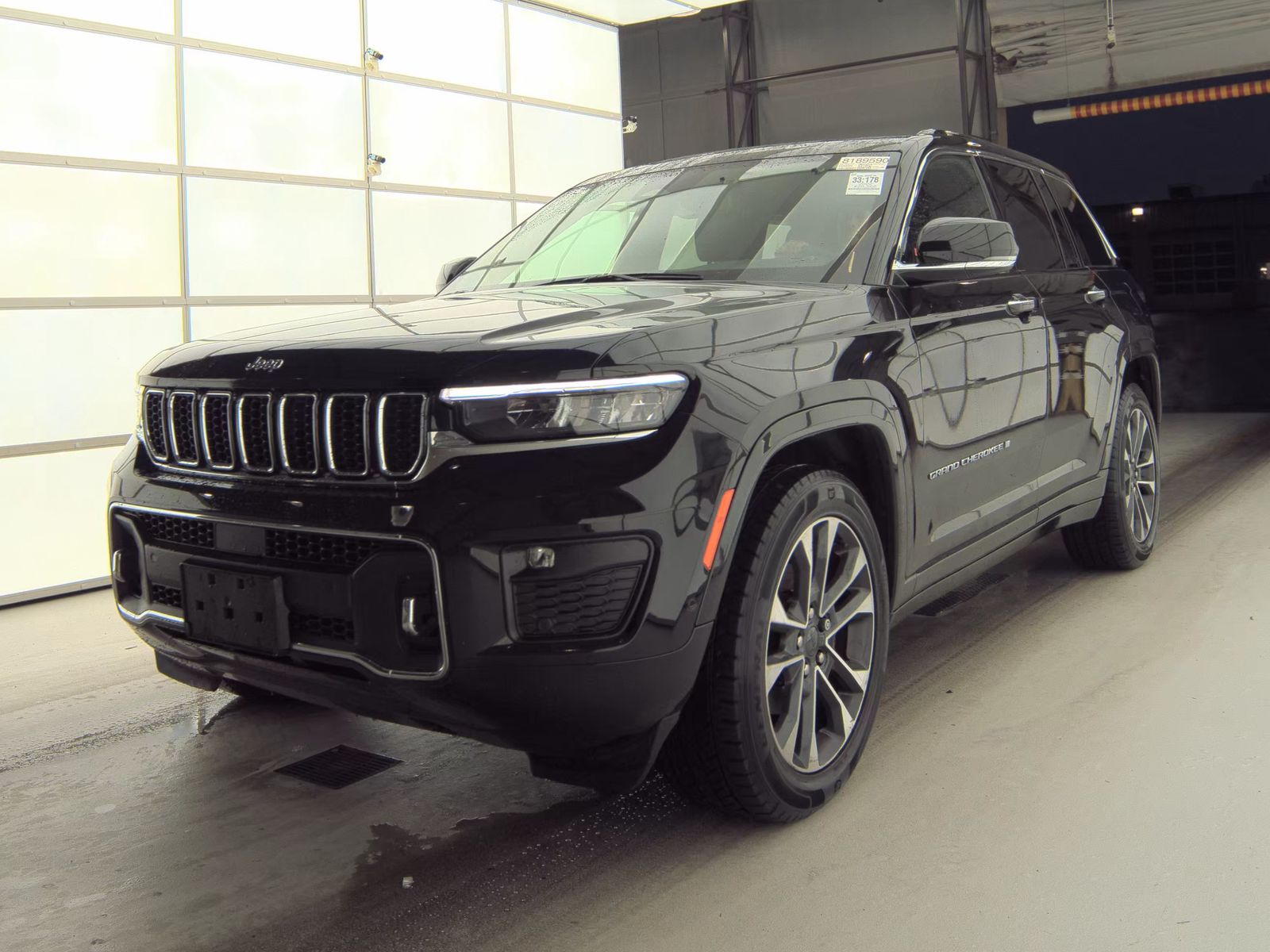 2022 Jeep Grand Cherokee Overland AWD
