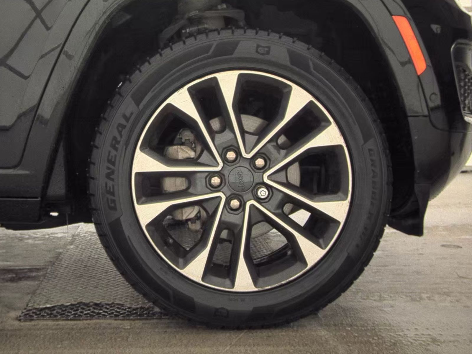 2022 Jeep Grand Cherokee Overland AWD