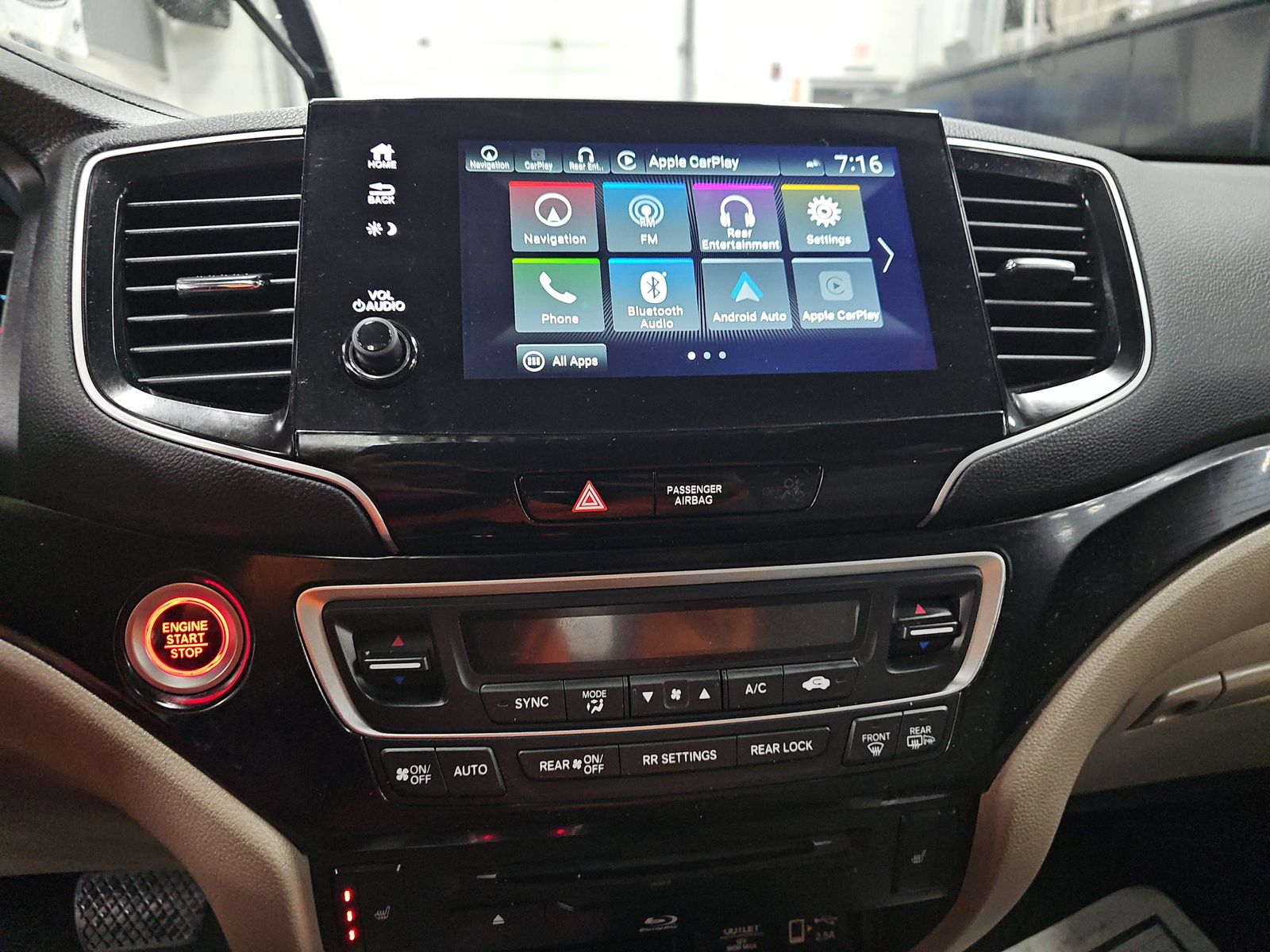 2022 Honda Pilot Touring AWD