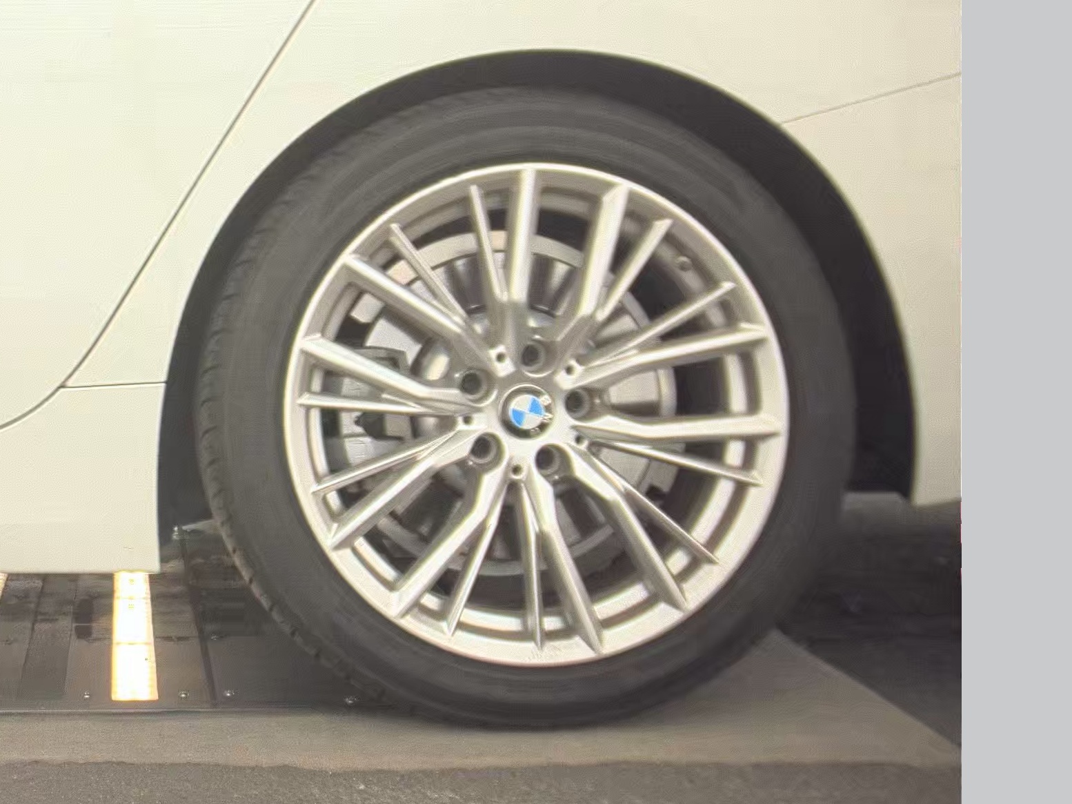 2023 BMW 3 Series 330i RWD