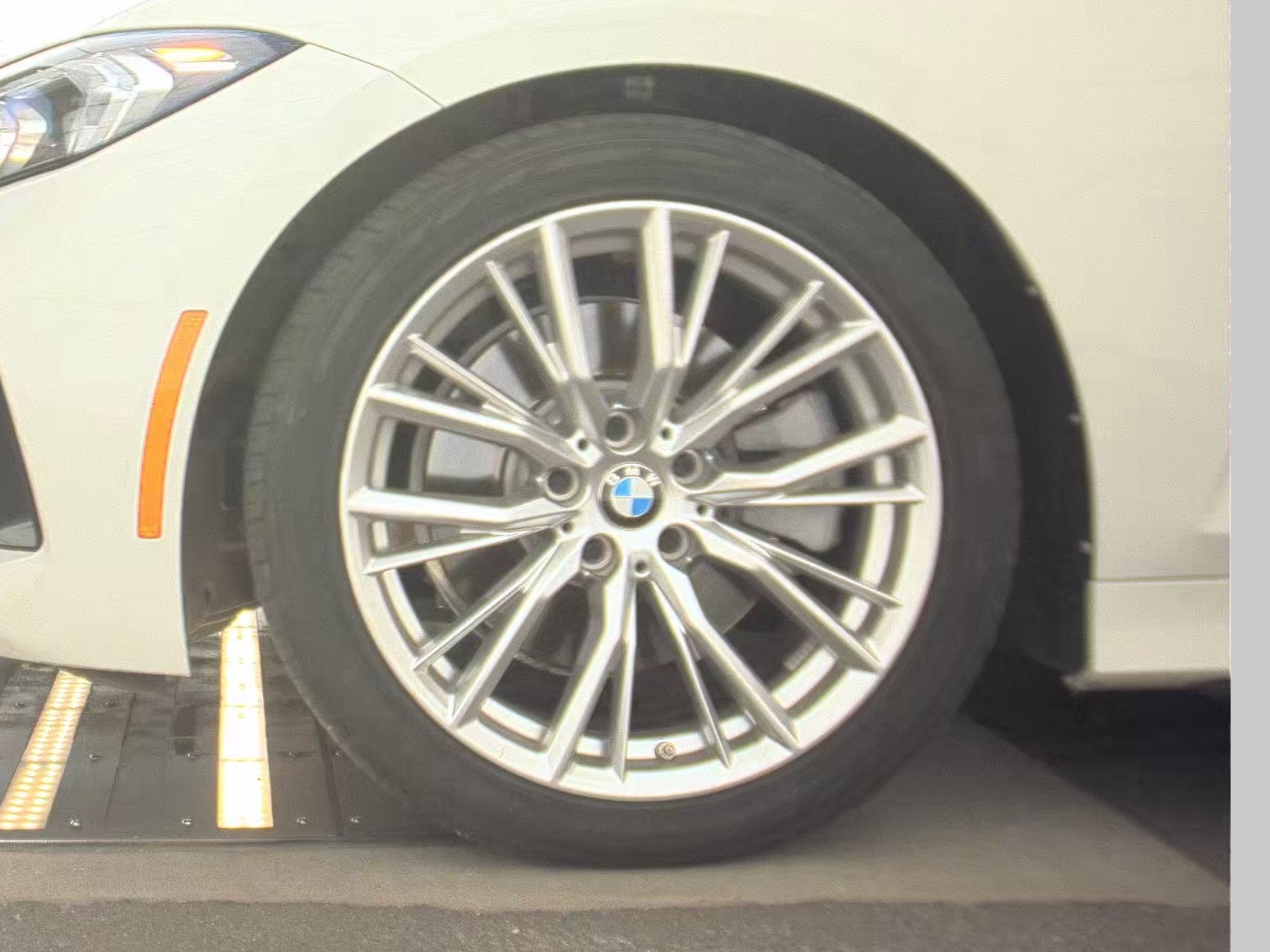 2023 BMW 3 Series 330i RWD