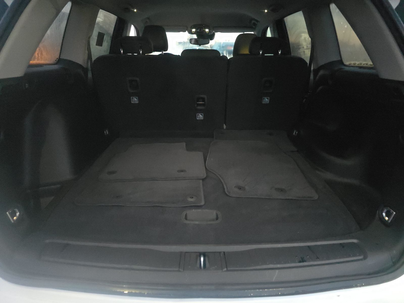 2023 Jeep Grand Cherokee Laredo AWD