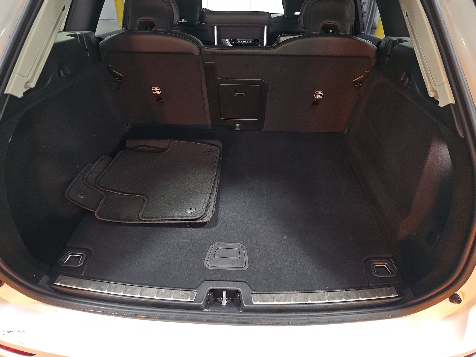 2025 Volvo XC60 B5 Plus AWD