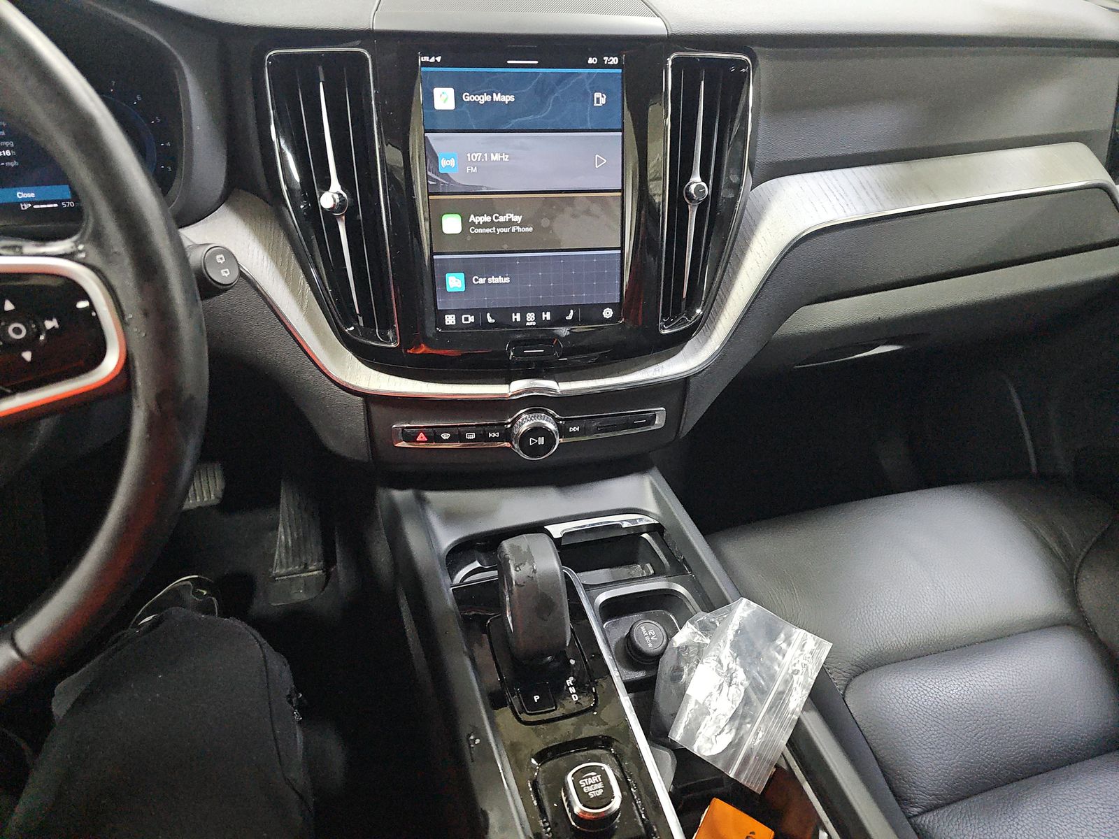 2025 Volvo XC60 B5 Plus AWD