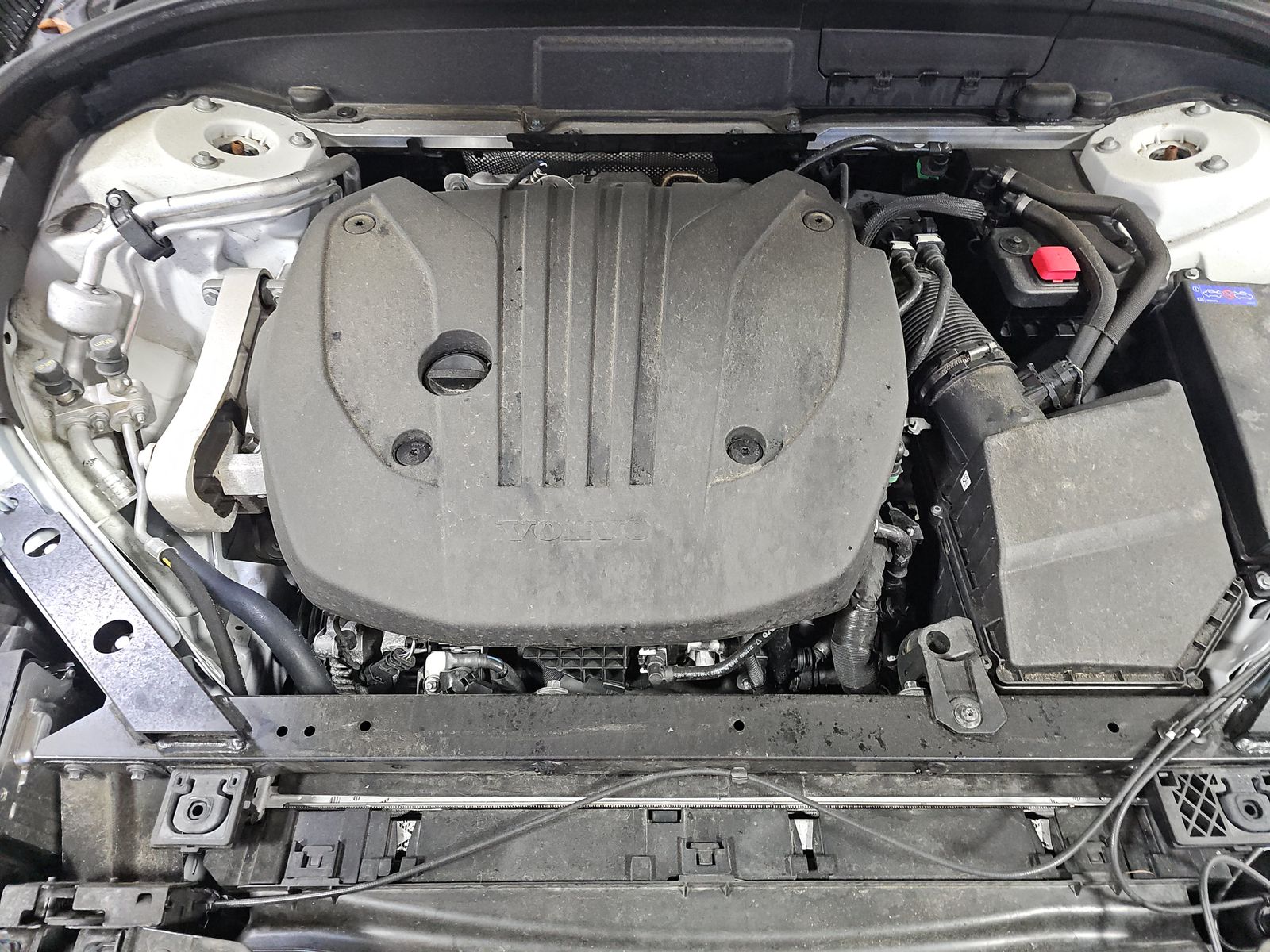 2025 Volvo XC60 B5 Plus AWD