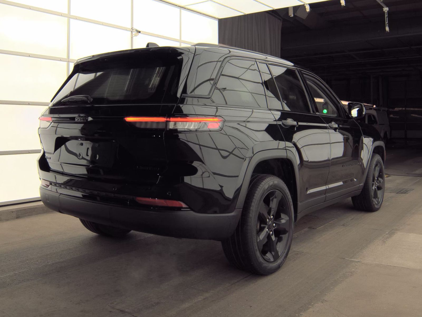 2023 Jeep Grand Cherokee Limited AWD