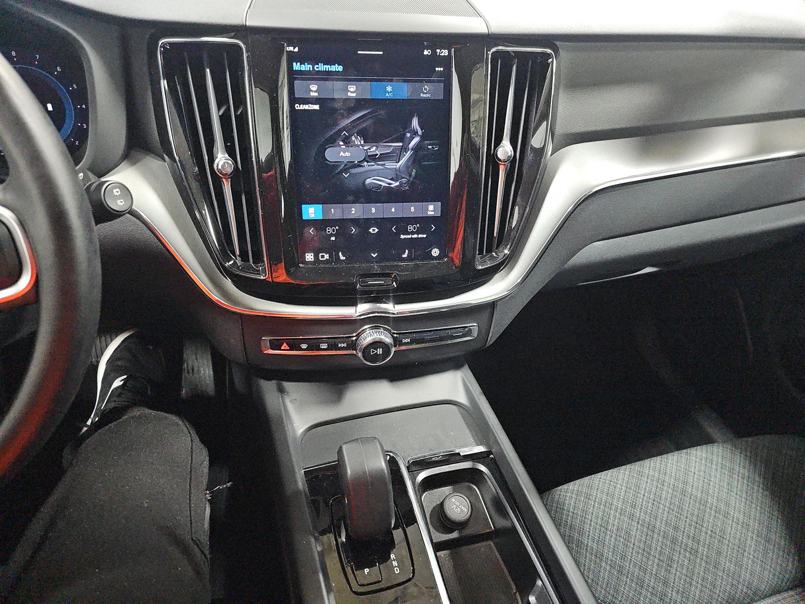 2024 Volvo XC60 B5 Core AWD