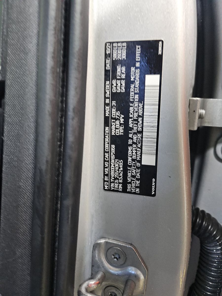 2022 Volvo XC60 Recharge T8 R-Design AWD