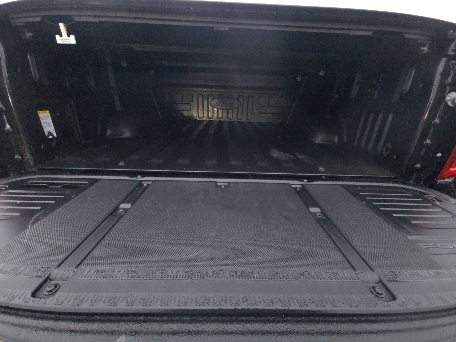 2023 Ford F-150 Hybrid Lariat AWD