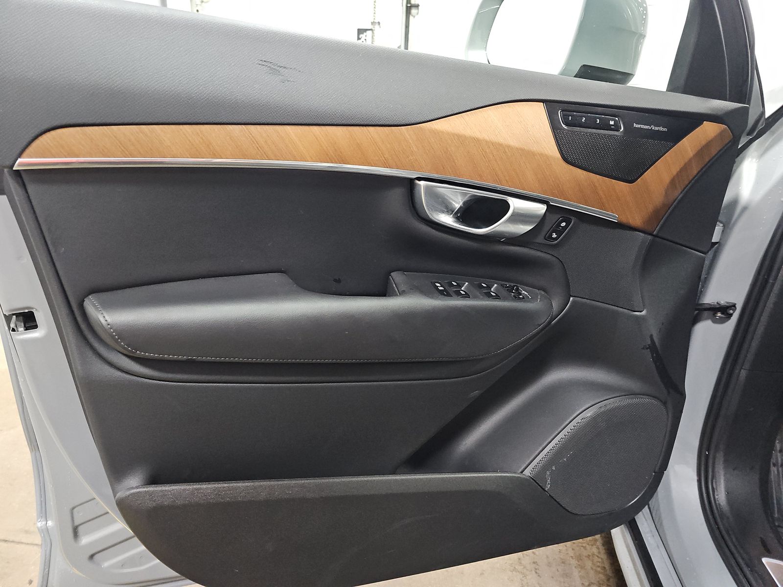 2024 Volvo XC90 Recharge T8 Plus AWD