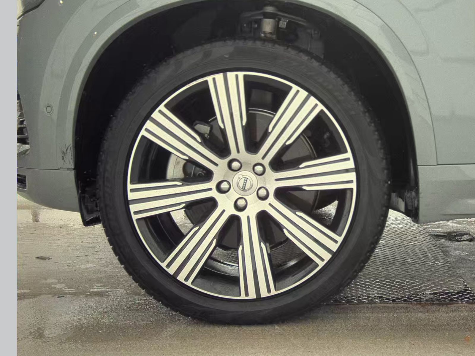 2024 Volvo XC90 Recharge T8 Plus AWD