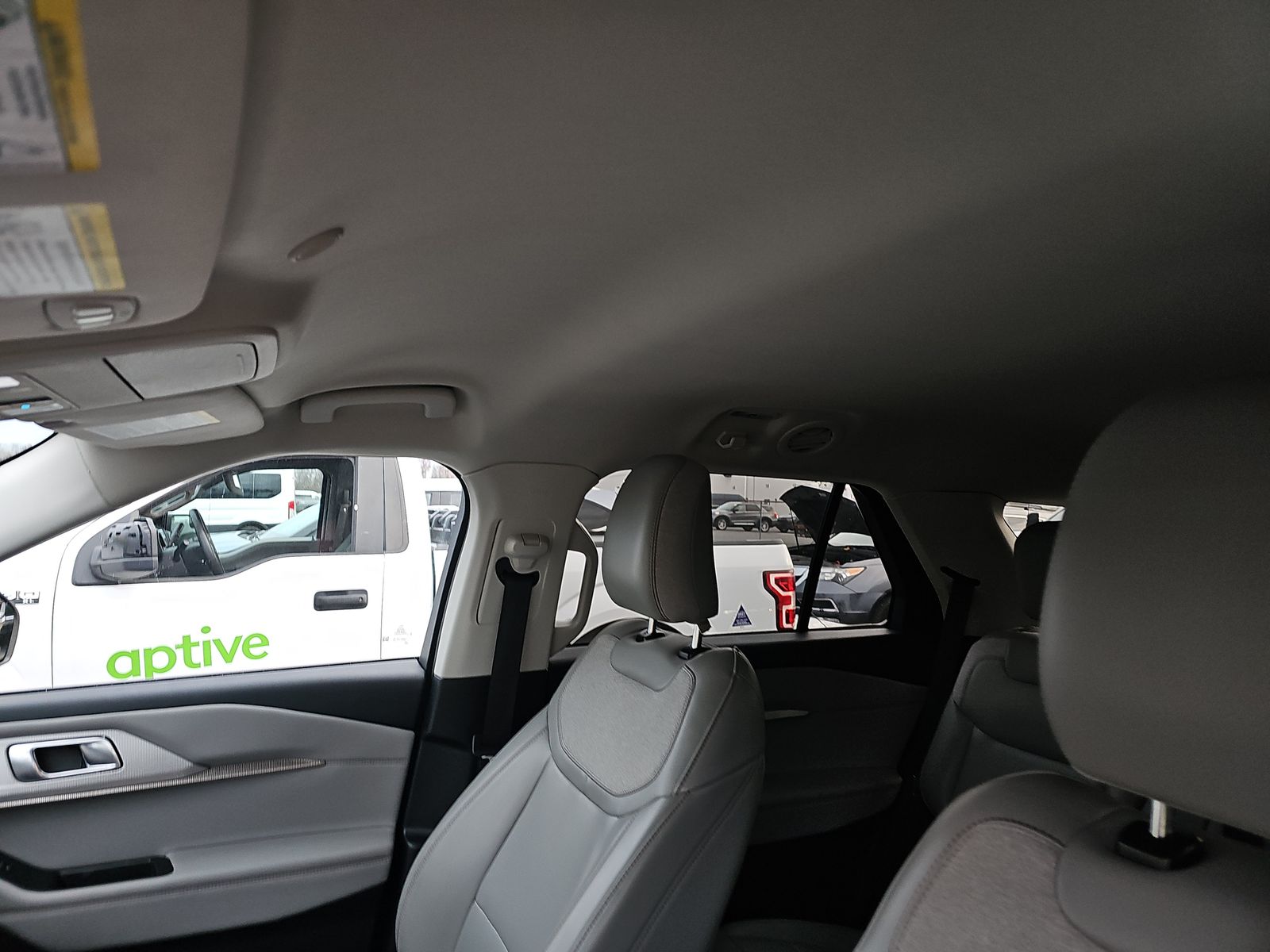 2025 Ford Explorer Active AWD