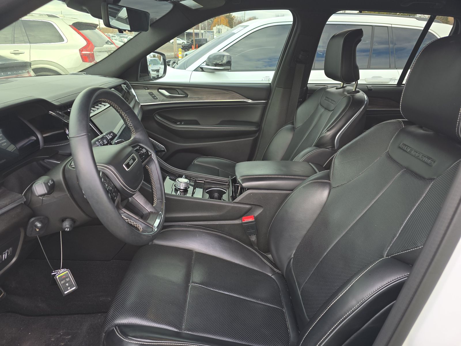 2022 Jeep Grand Cherokee Overland AWD