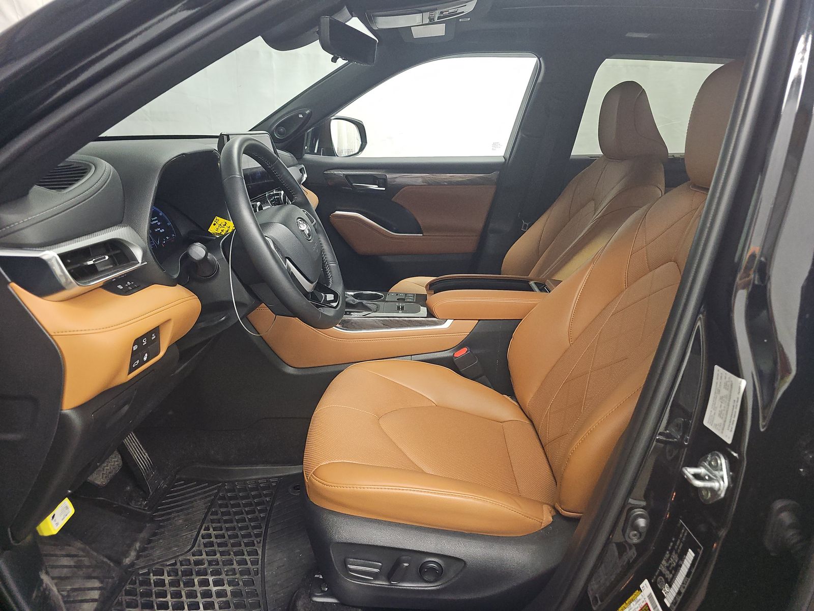 2025 Toyota Highlander Hybrid Limited AWD