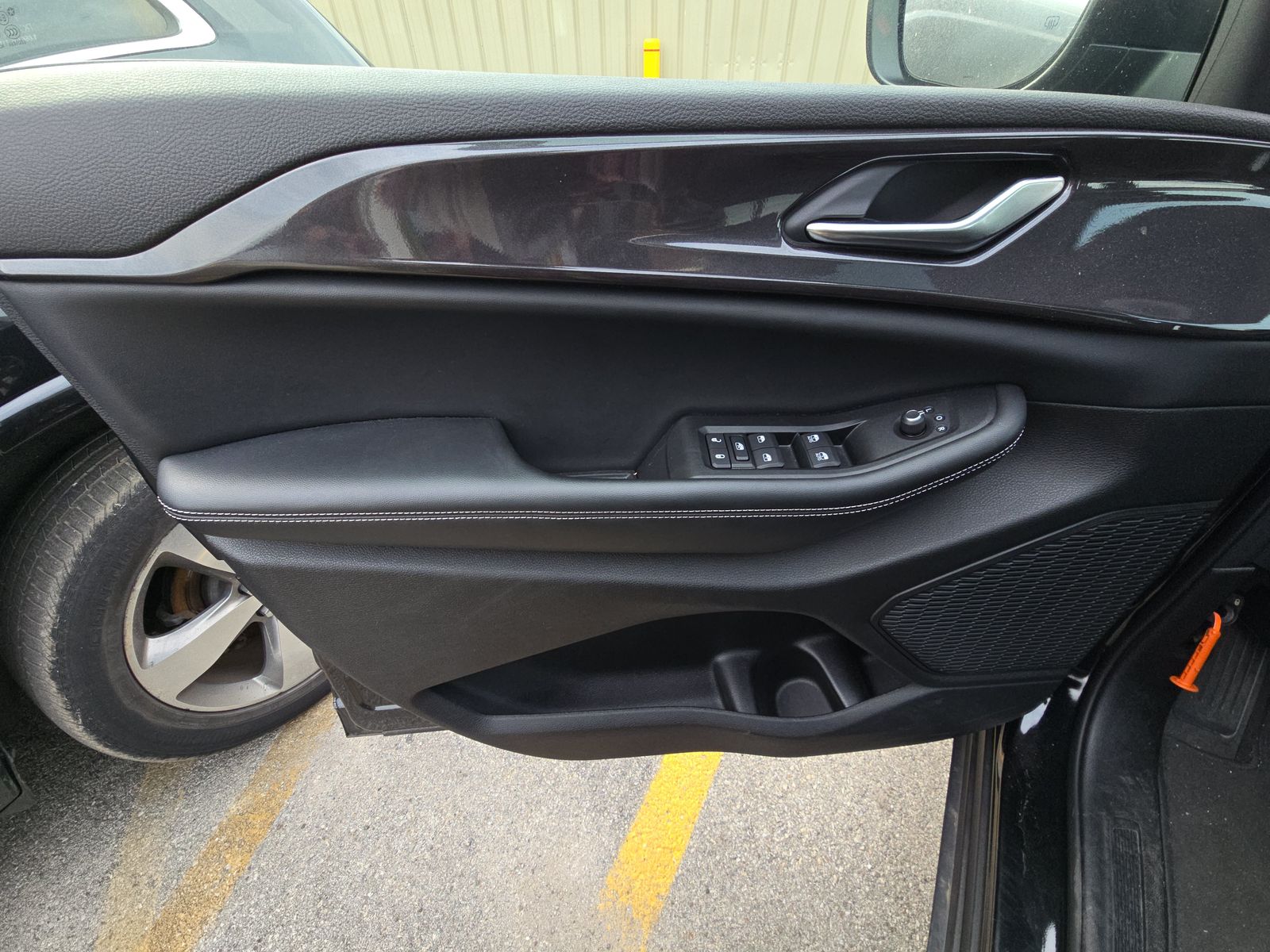 2023 Jeep Grand Cherokee Laredo AWD