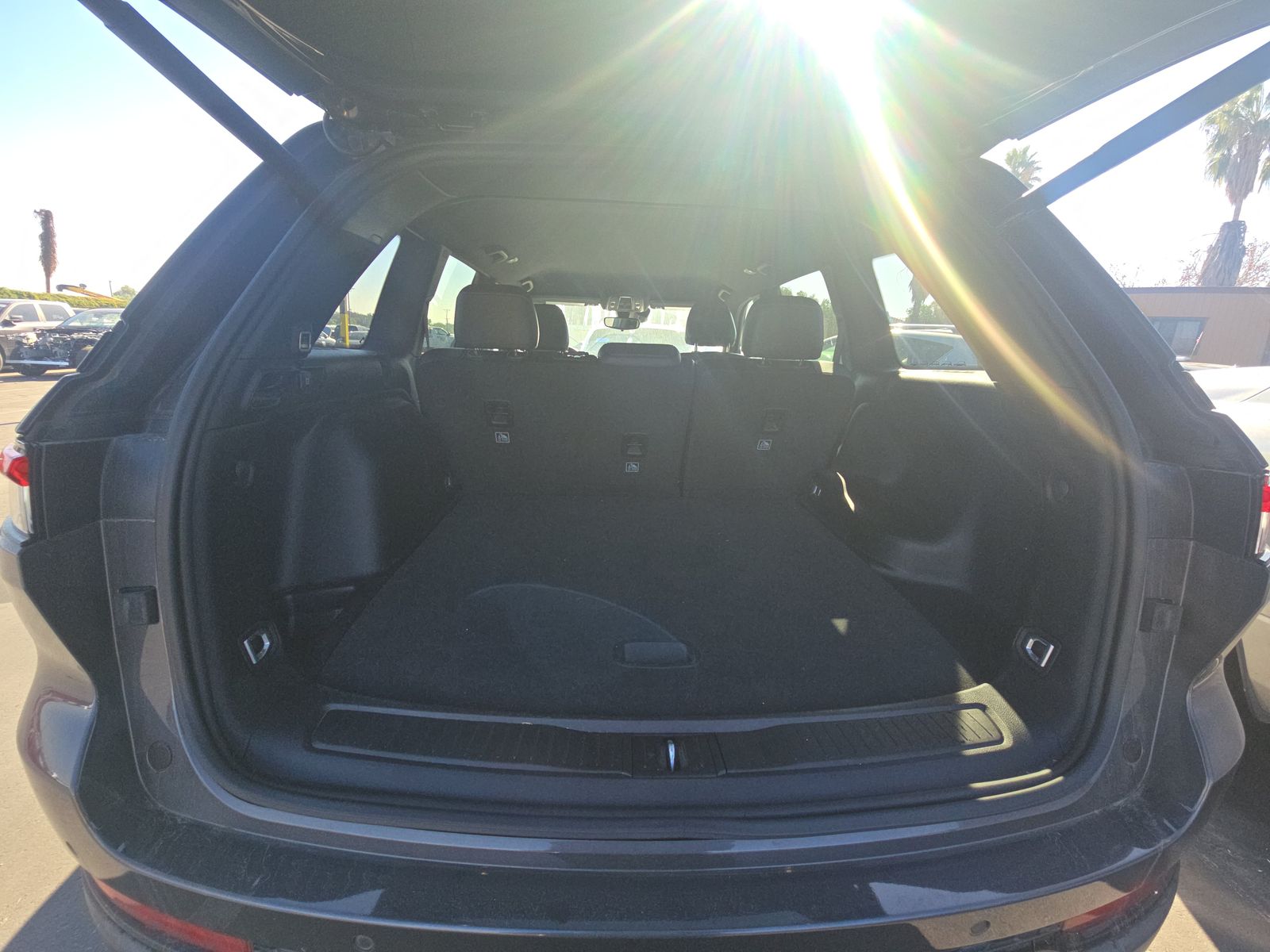 2023 Jeep Grand Cherokee Altitude RWD