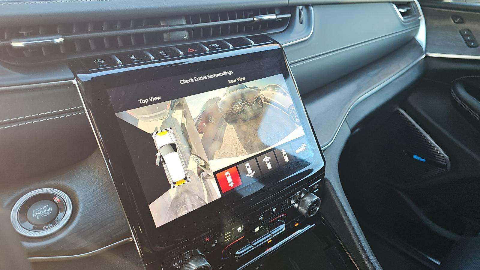 2022 Jeep Grand Cherokee Overland AWD