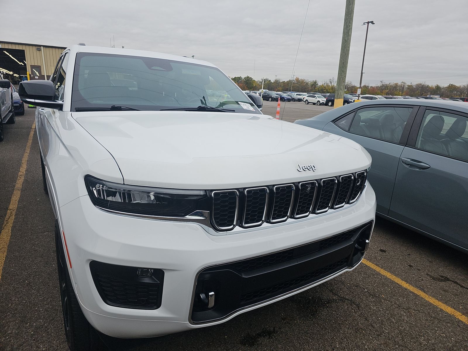 2022 Jeep Grand Cherokee Overland AWD