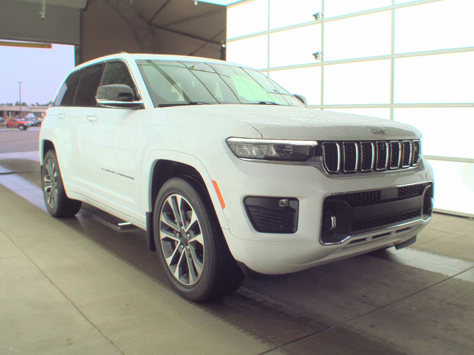 2022 Jeep Grand Cherokee Overland AWD
