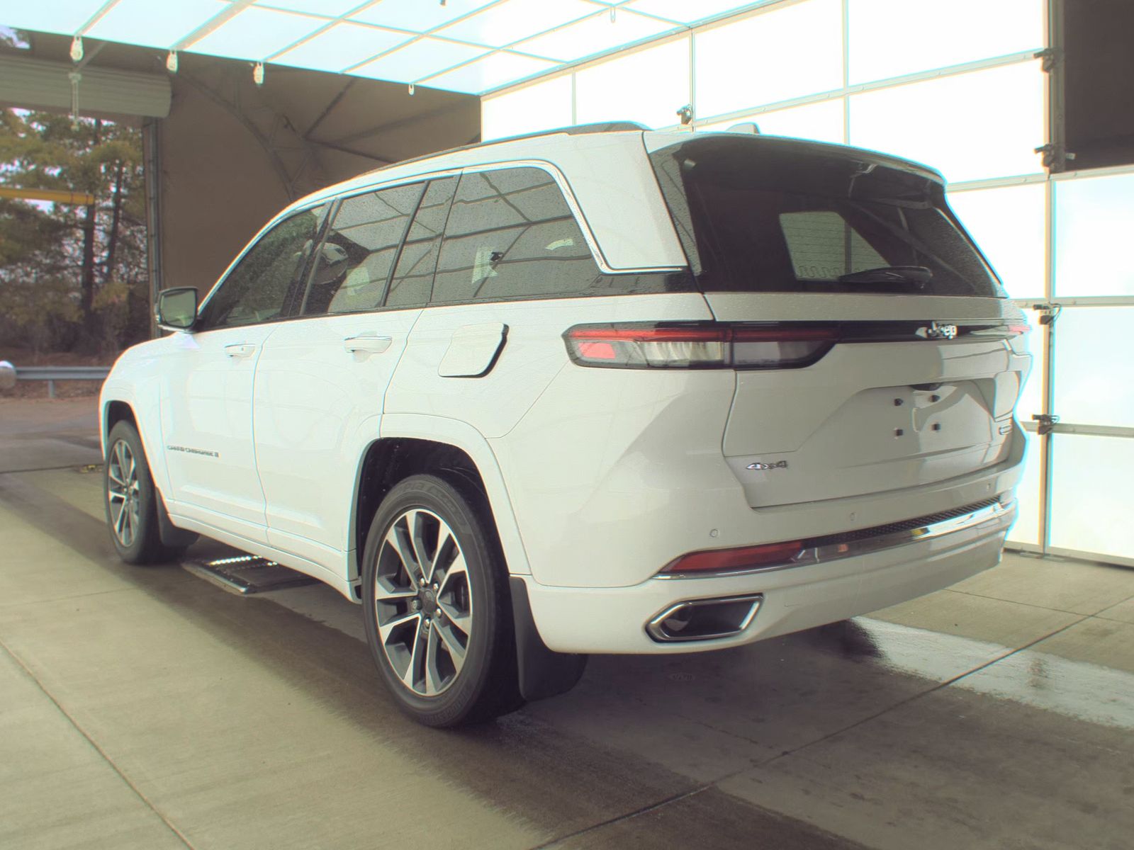 2022 Jeep Grand Cherokee Overland AWD