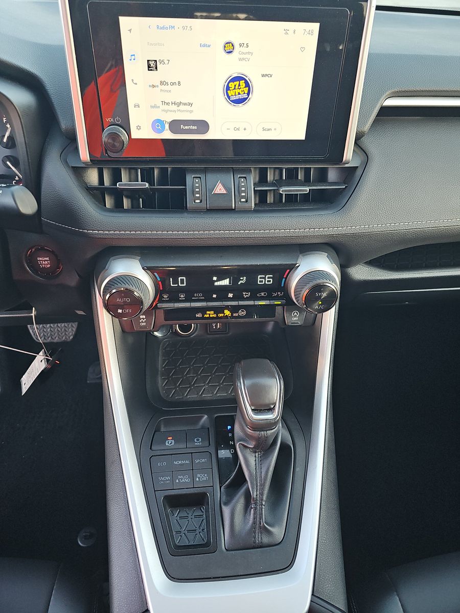 2025 Toyota RAV4 XLE Premium AWD