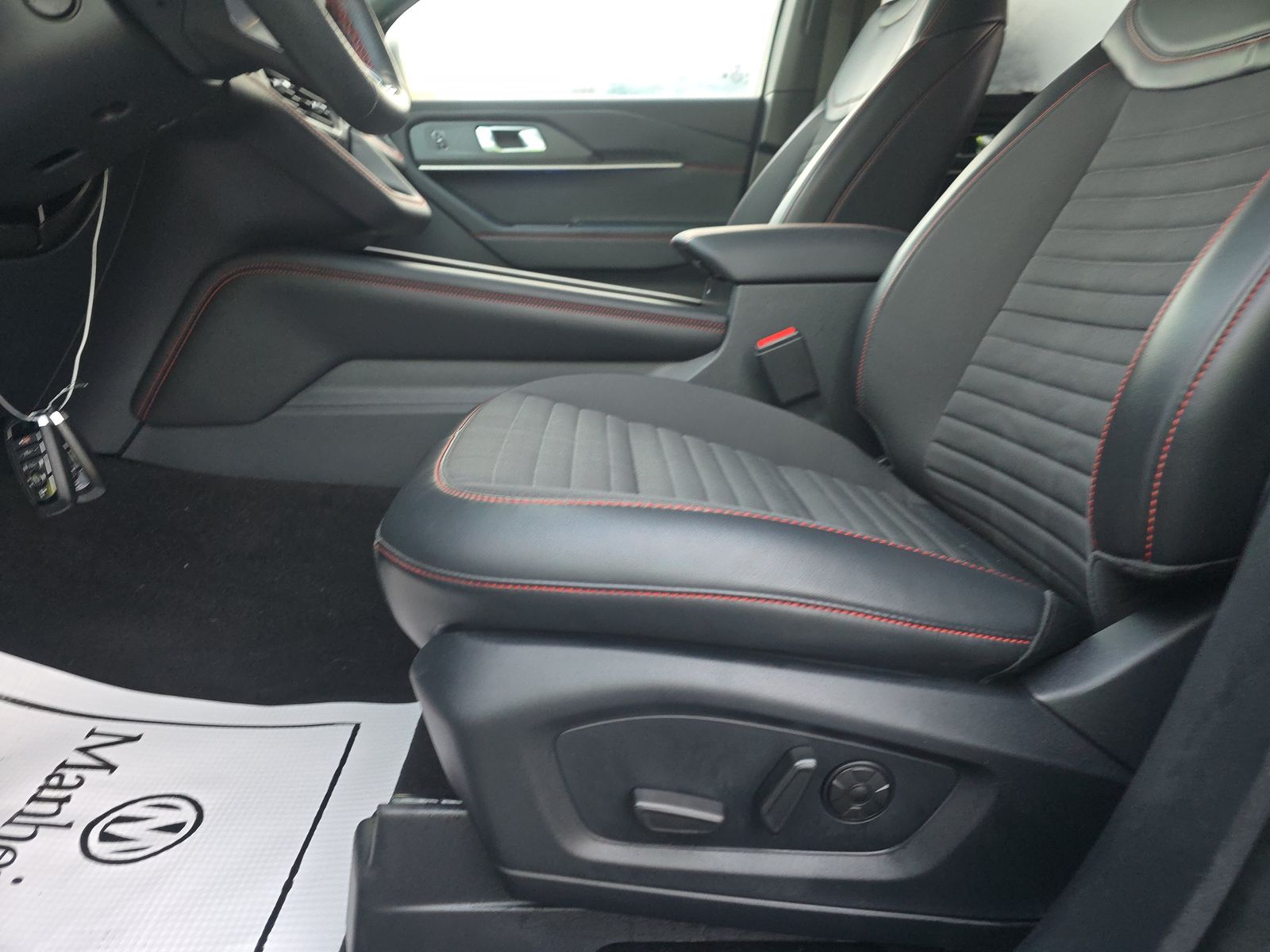 2025 Ford Explorer ST-Line AWD