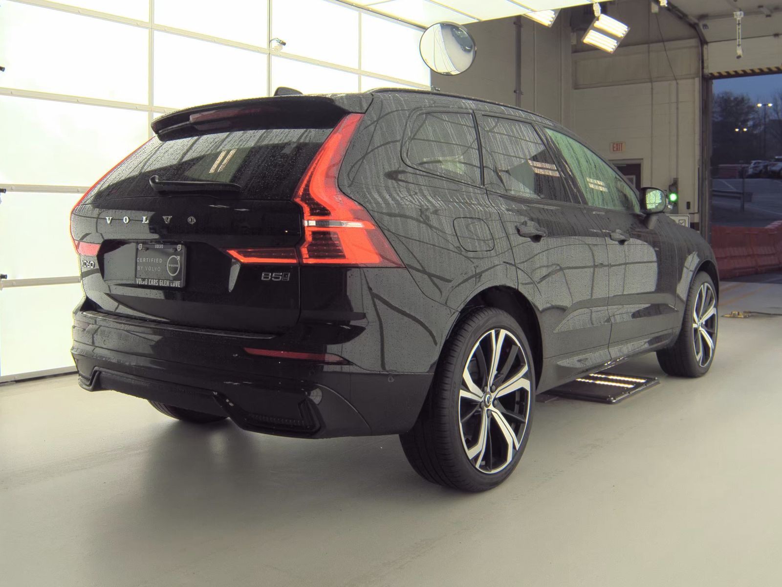 2025 Volvo XC60 B5 Ultra AWD