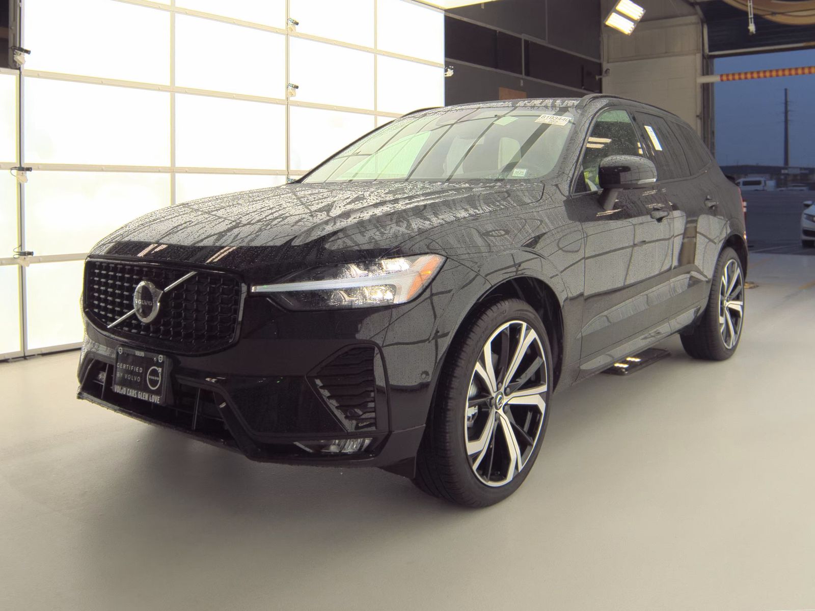 2025 Volvo XC60 B5 Ultra AWD
