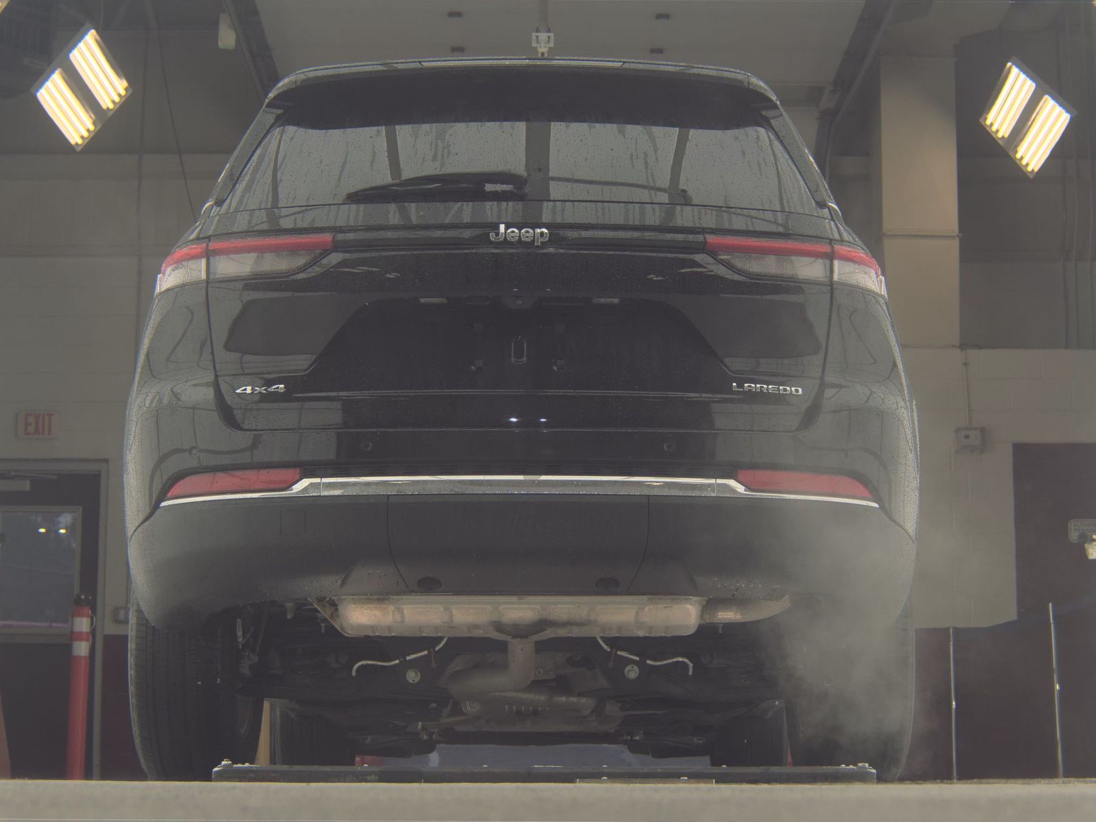 2023 Jeep Grand Cherokee Laredo X AWD