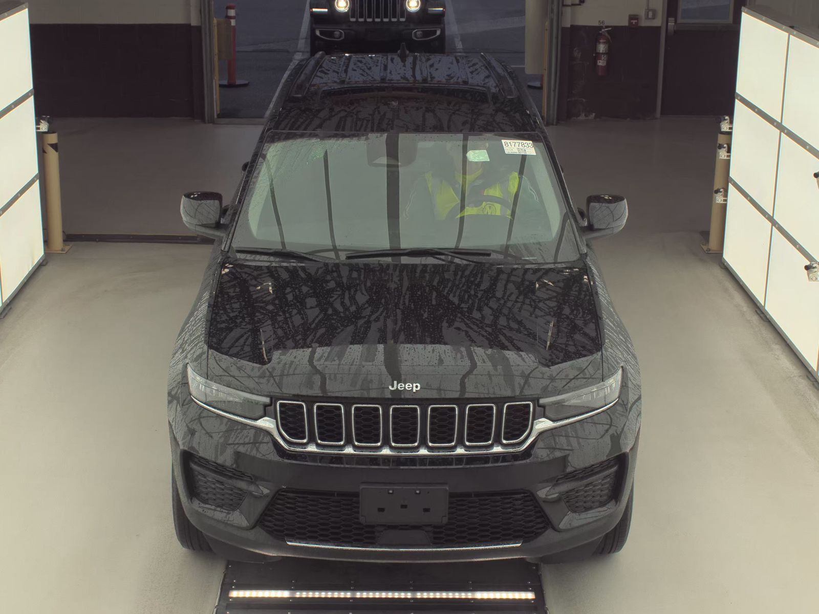 2023 Jeep Grand Cherokee Laredo X AWD